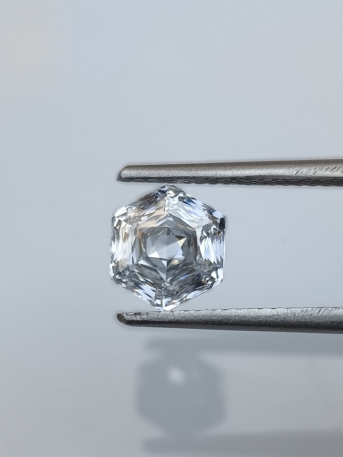 1.84 ct. Hexagon Crisse cut. Lab Grown Diamond