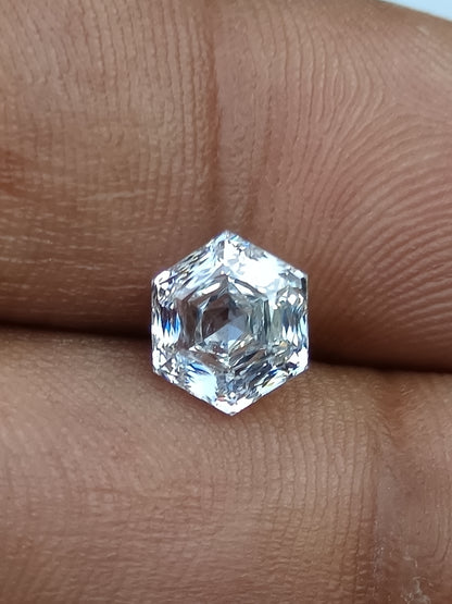 1.84 ct. Hexagon Crisse cut. Lab Grown Diamond