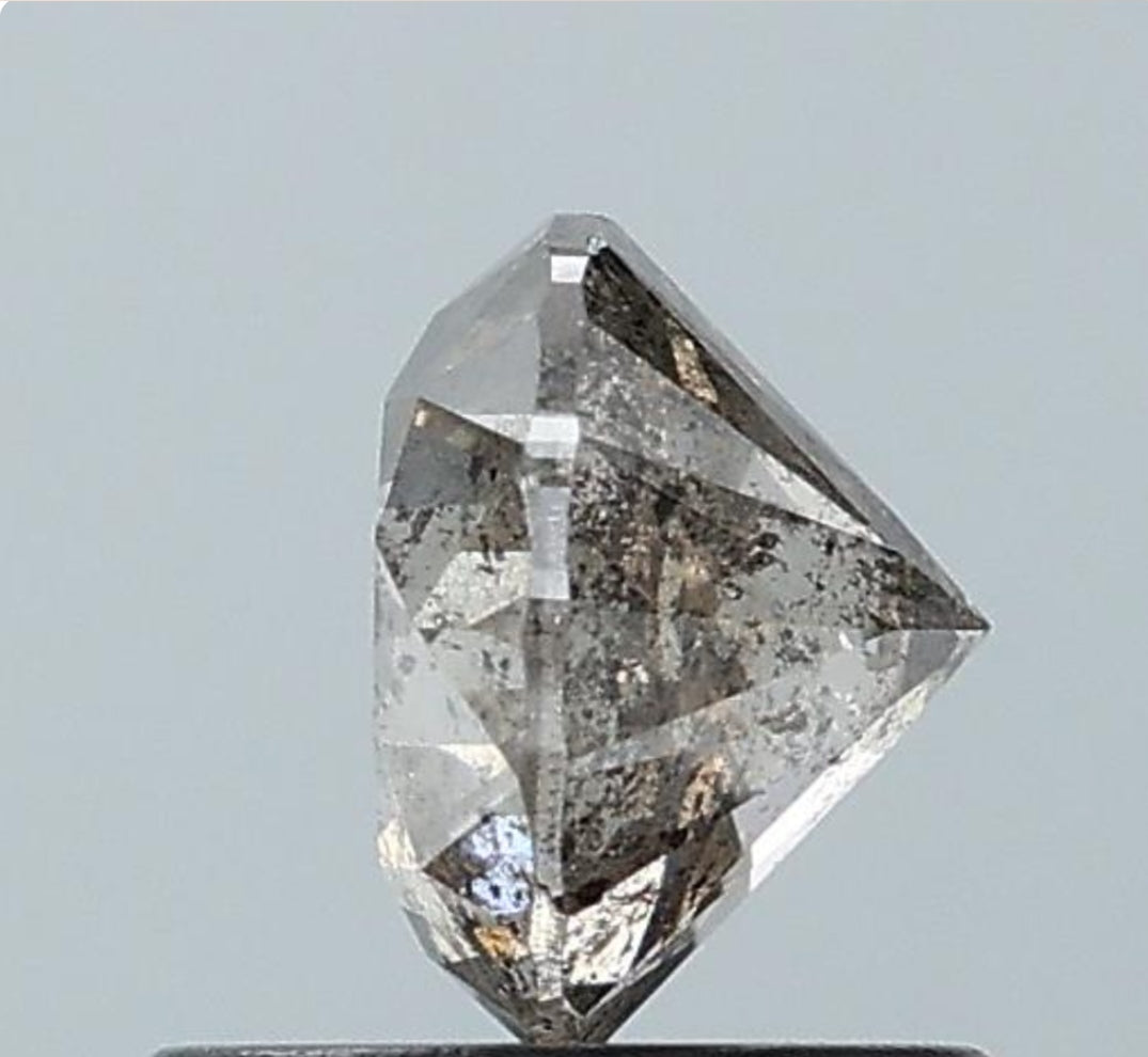 1.03 ct. Round Brilliant Cut Natural Salt and pepper Diamond